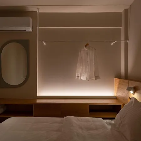 Ξενοδοχείο με διαμερίσματα Townhouse 4*