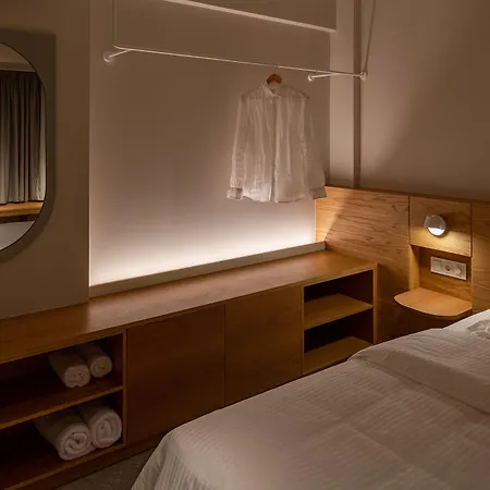 Townhouse Aparthotel Lefkáda